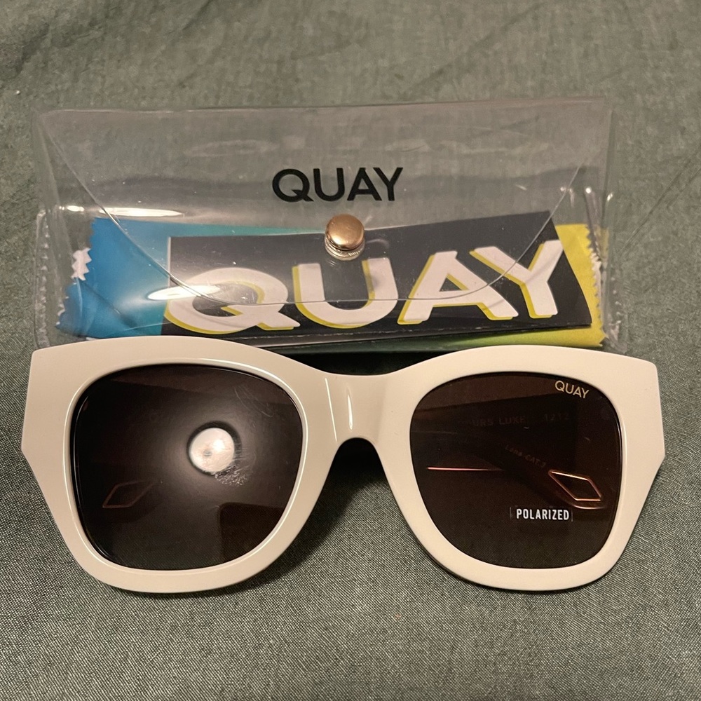 QUAY After Hours Luxe (NWT)